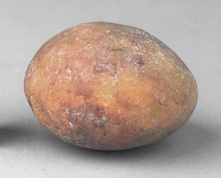 Quartz Pebble