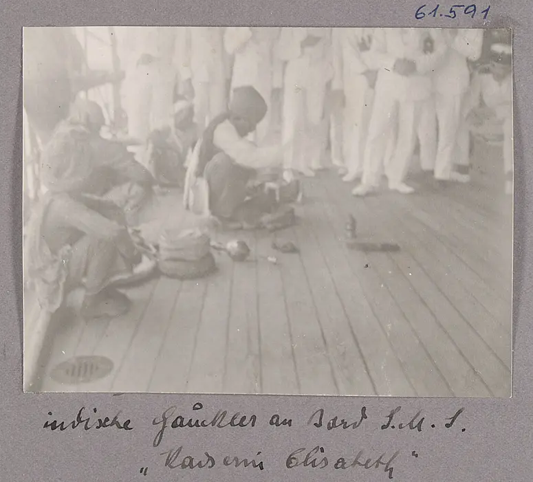 Indische Gauckler an Bord S.M.S. 