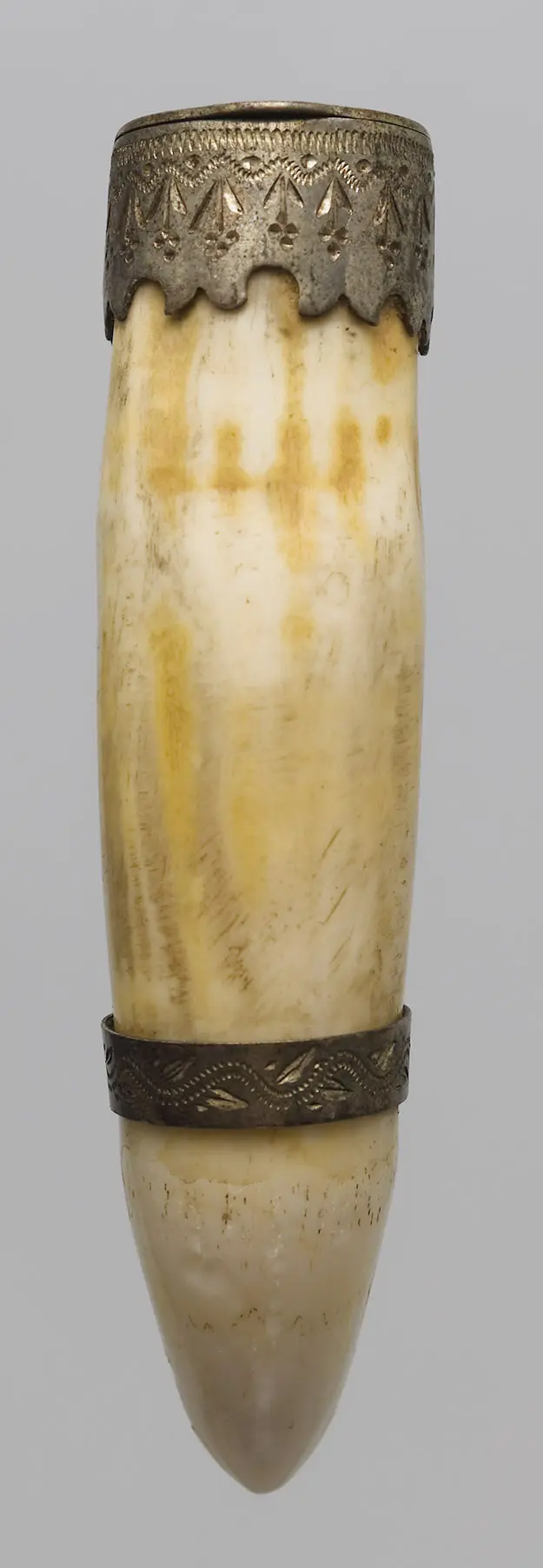 Behälter