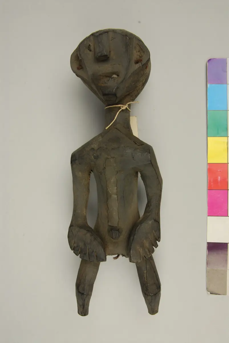 Holzfigur
