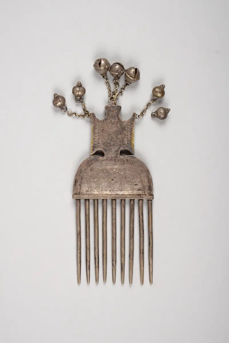 Comb