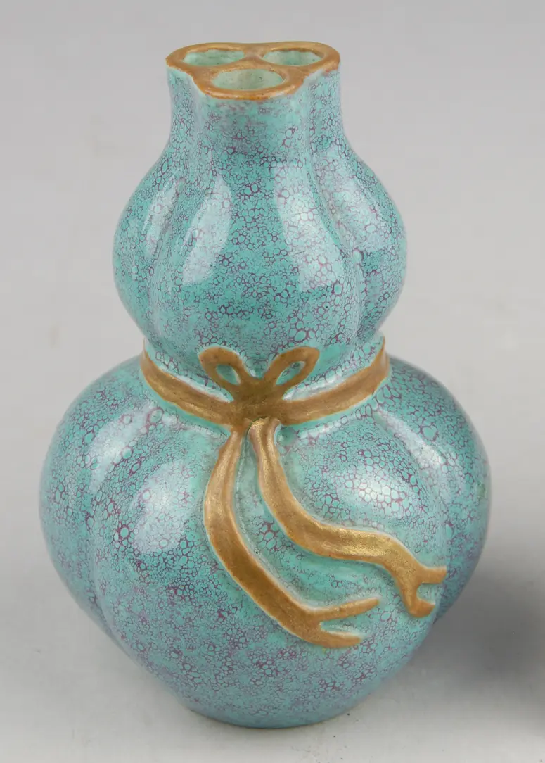 Vase in Kürbisform