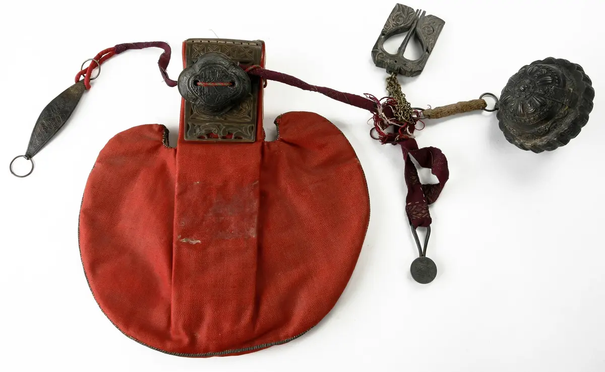 Belt pouch