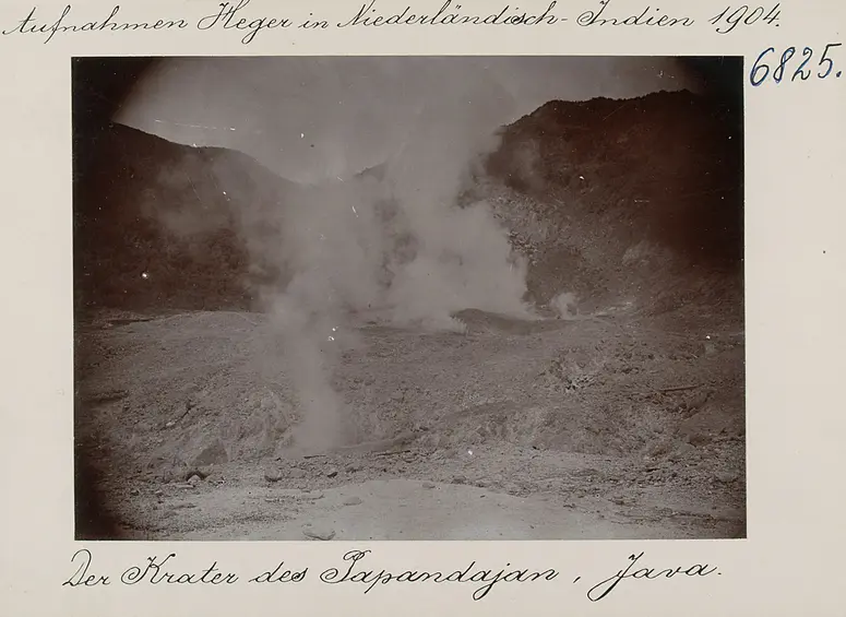 Der Krater des Papandajan, Java