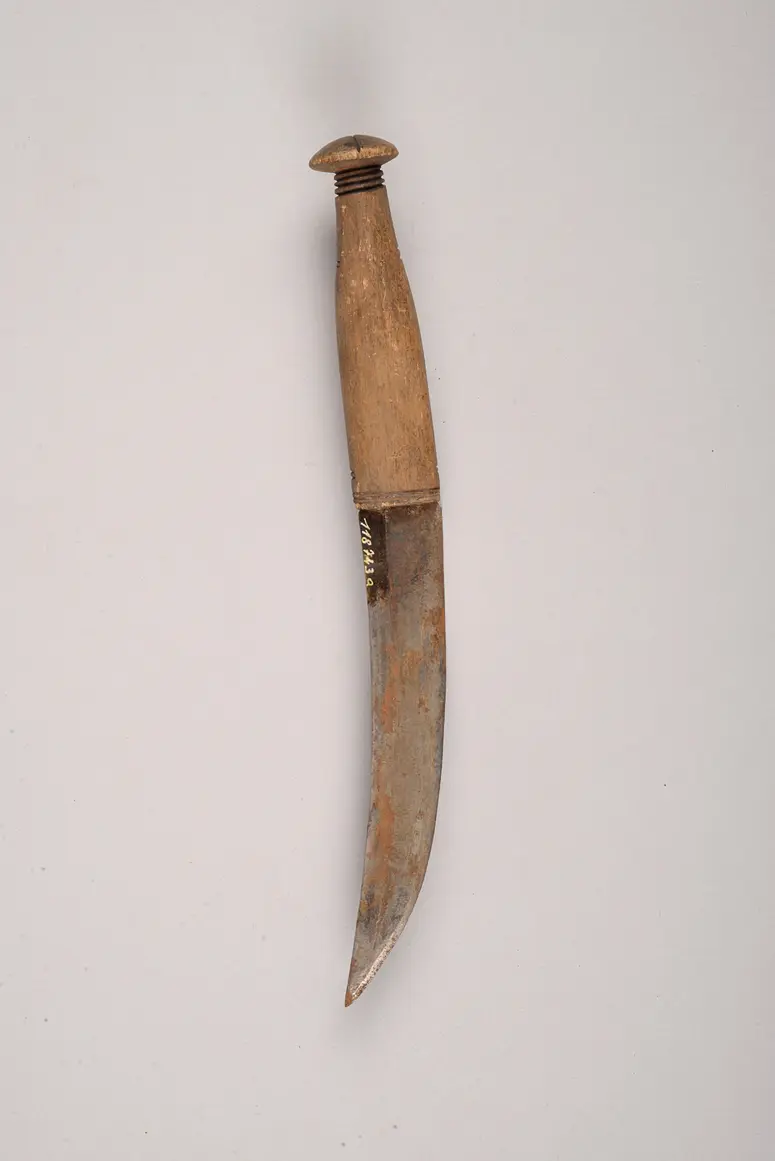 Messer mit Scheide
