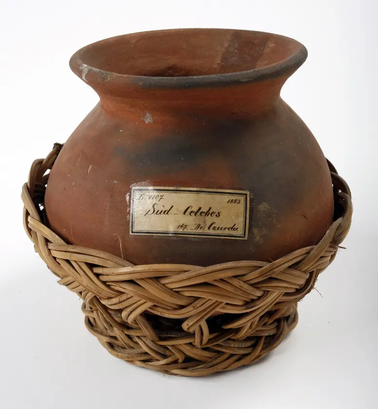 Cooking pot