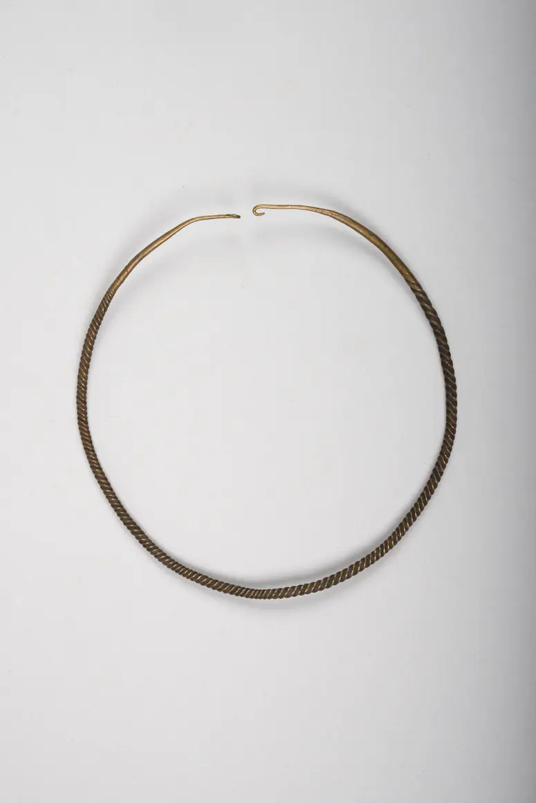 Beinschmuck