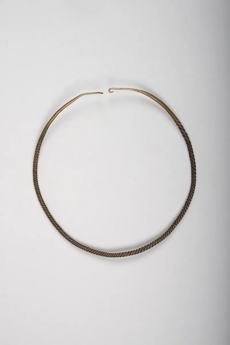 Beinschmuck