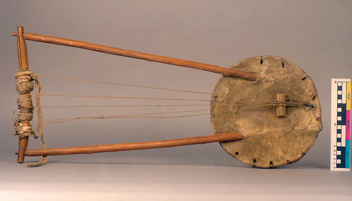 Instrument: Lute