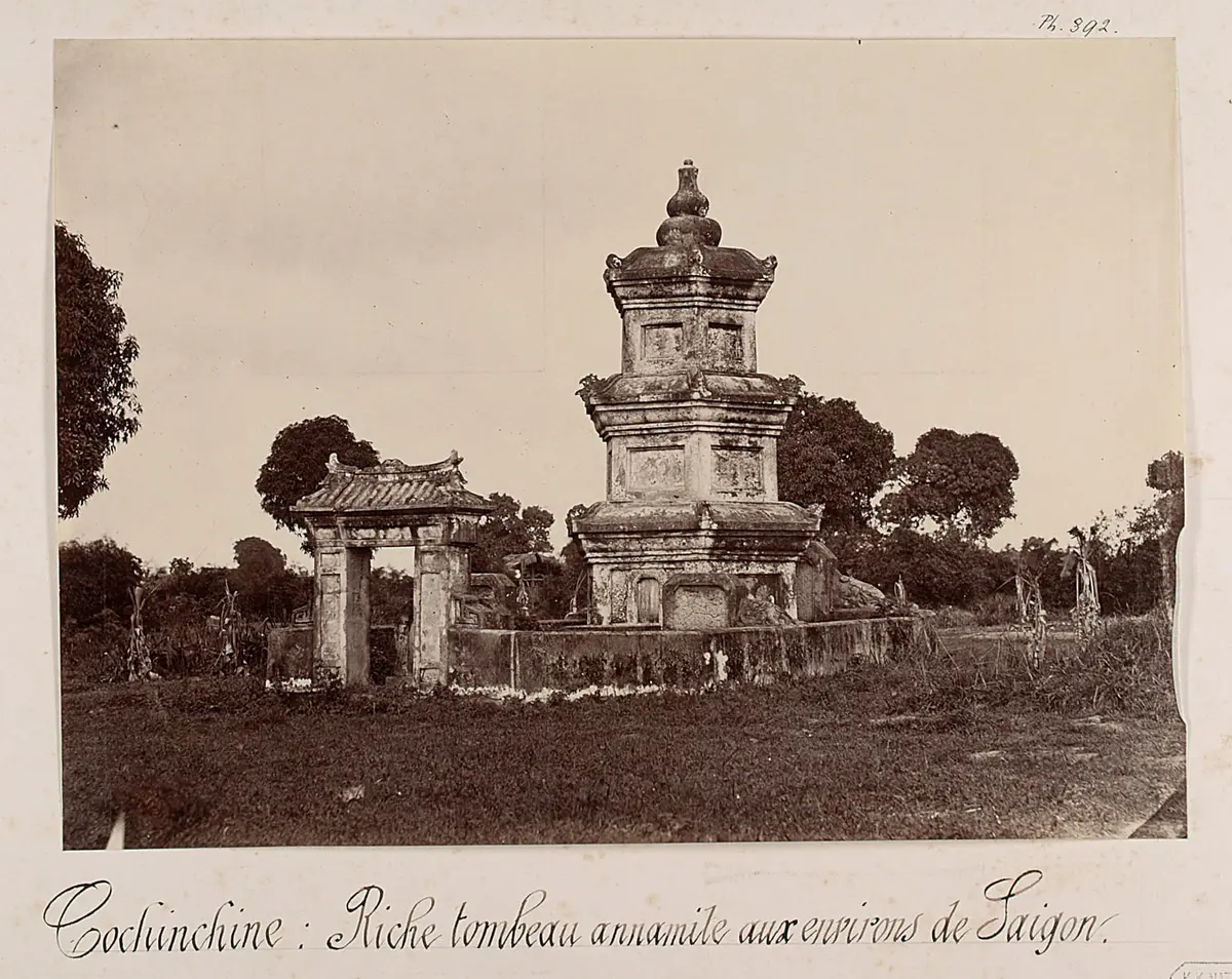 Grabmal in der Umgebung von Saigon