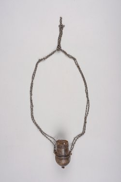 Schnupftabakbehälter auf Kette
