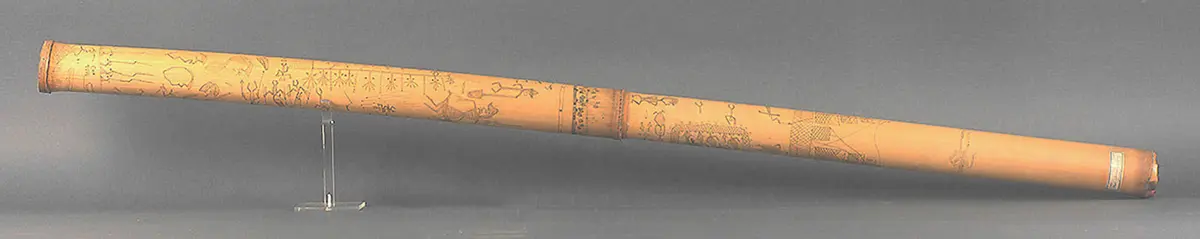 Graviertes Bambusrohr