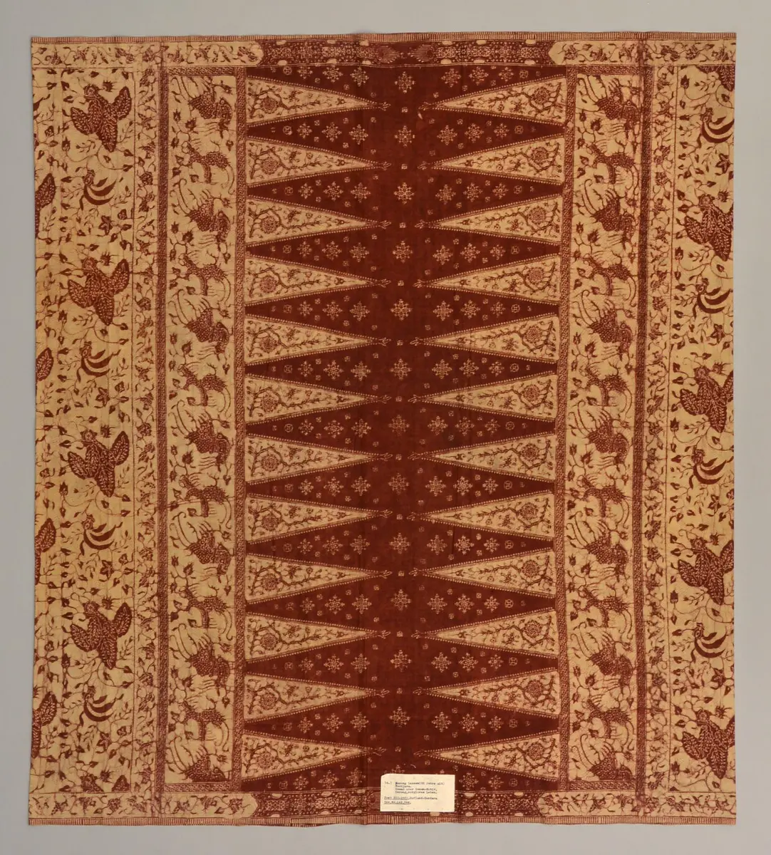 Sarong, Batik
