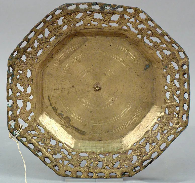 Plate