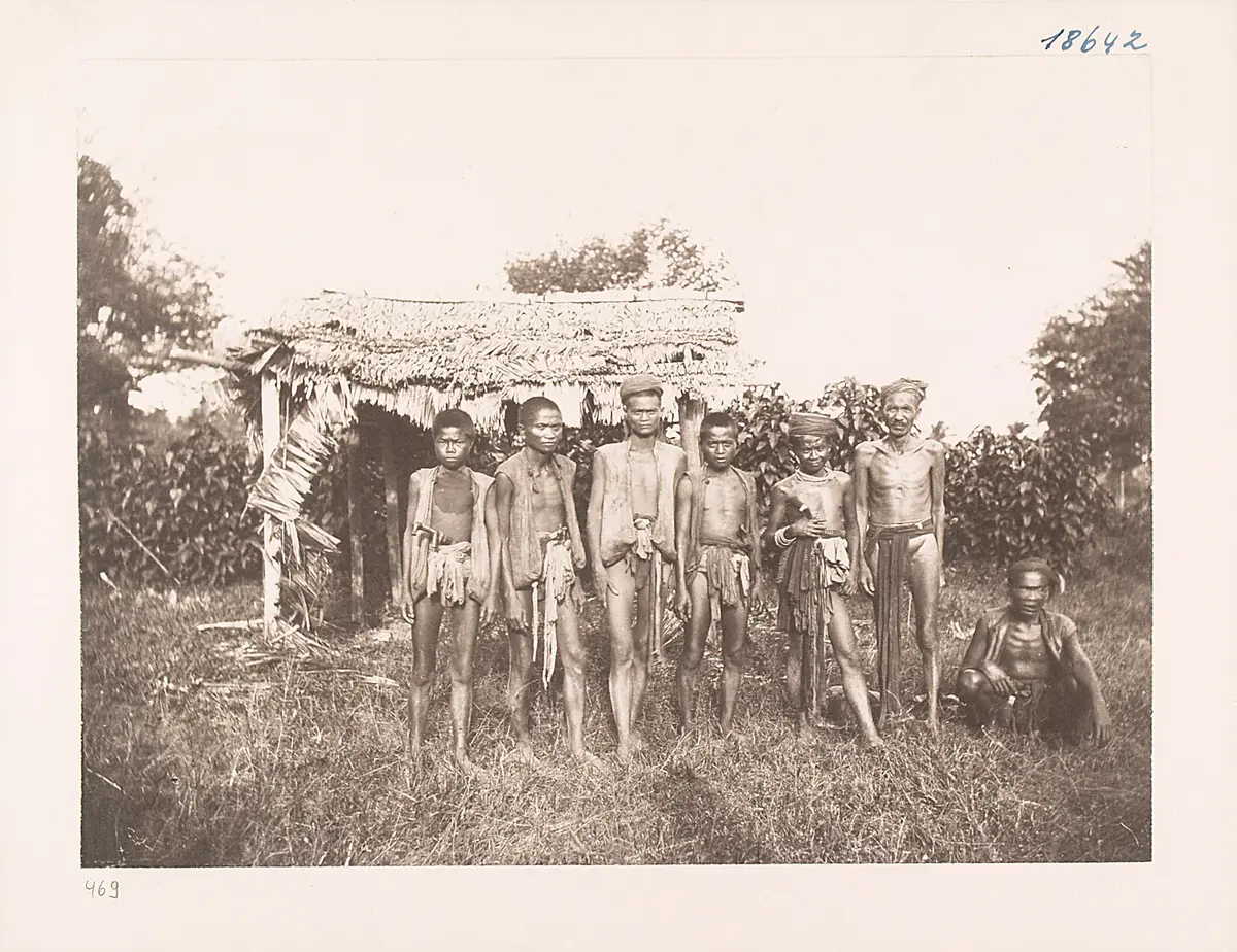 Gruppe von Niasern, Gunung Sitoli