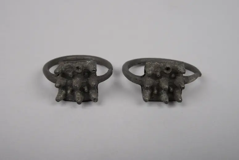 Paar Ohrschmuck