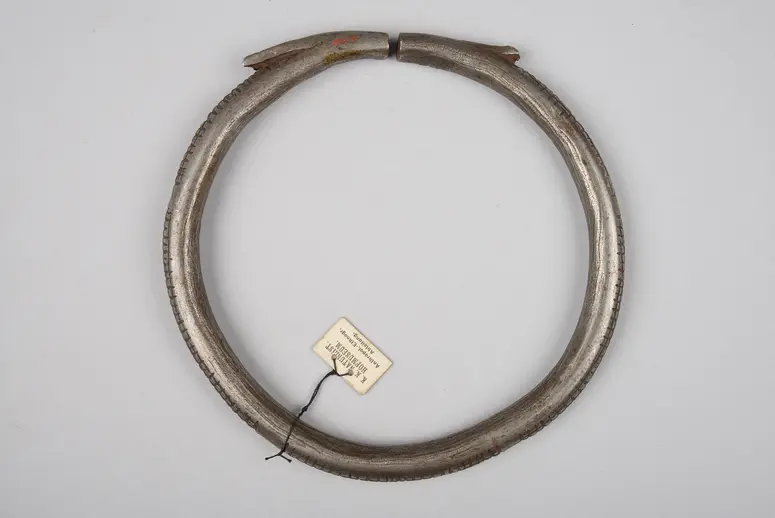 Halsring