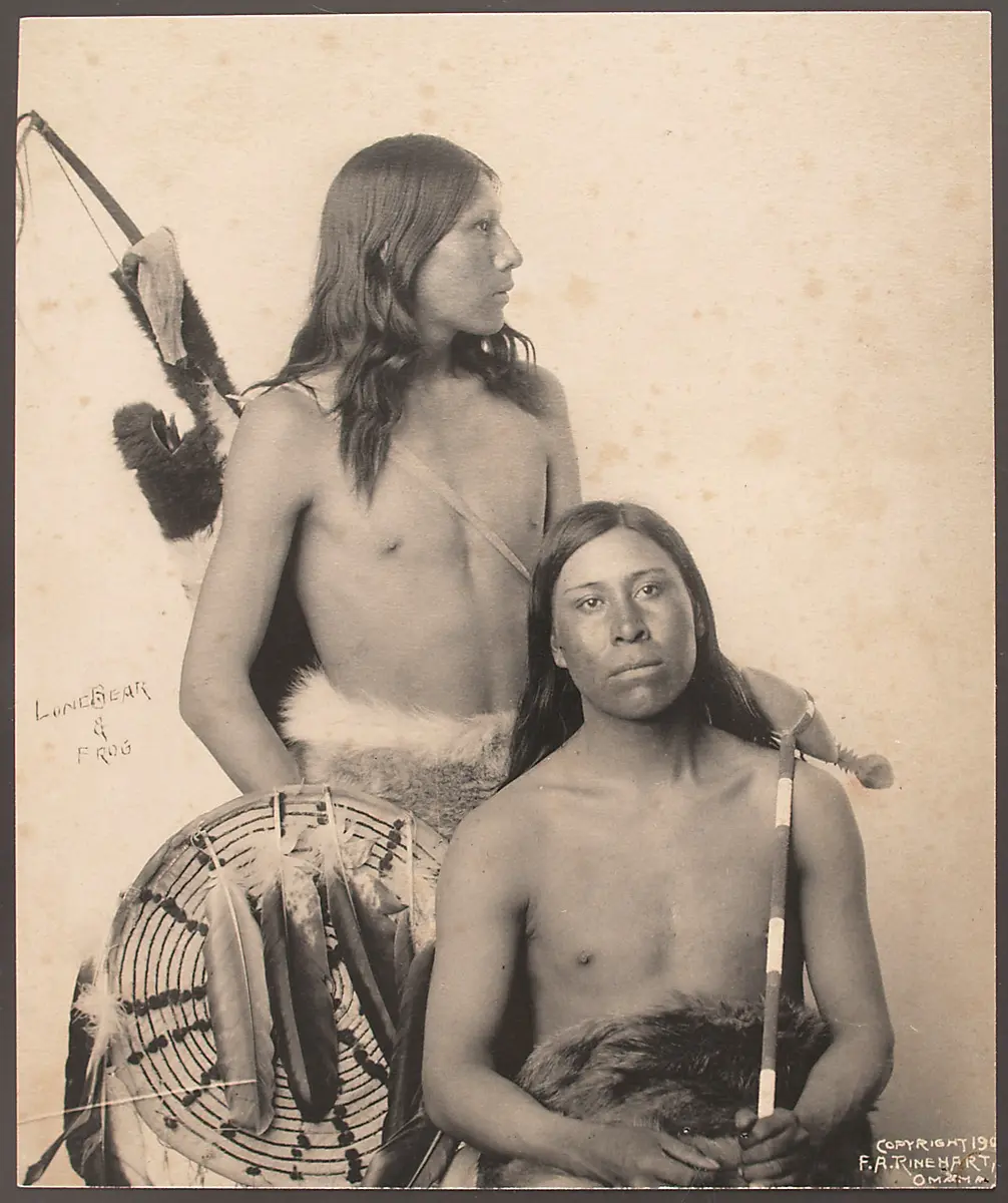 Frog und Samuel Lone Bear