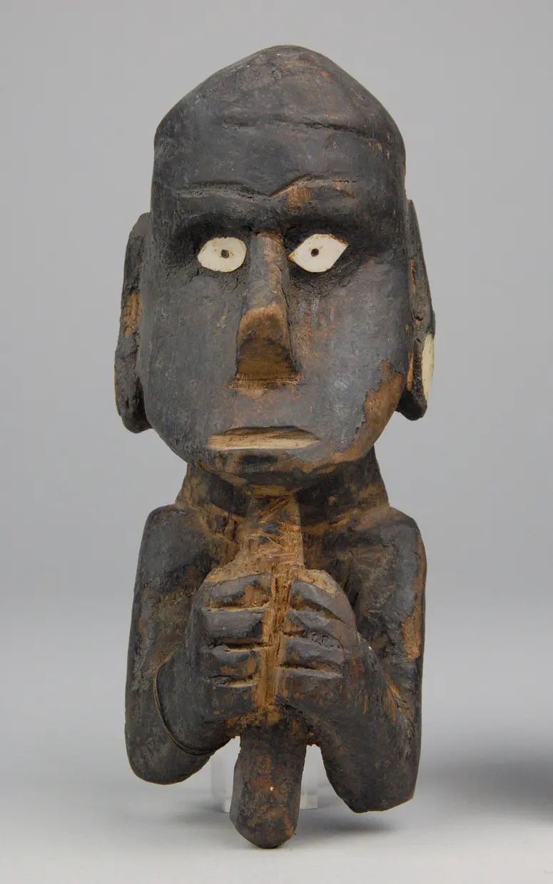 Canoe bow figure