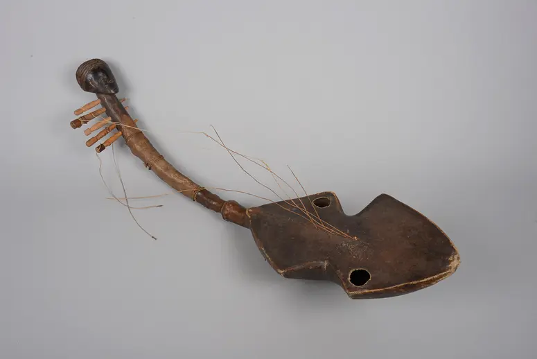 Instrument: Bogenharfe