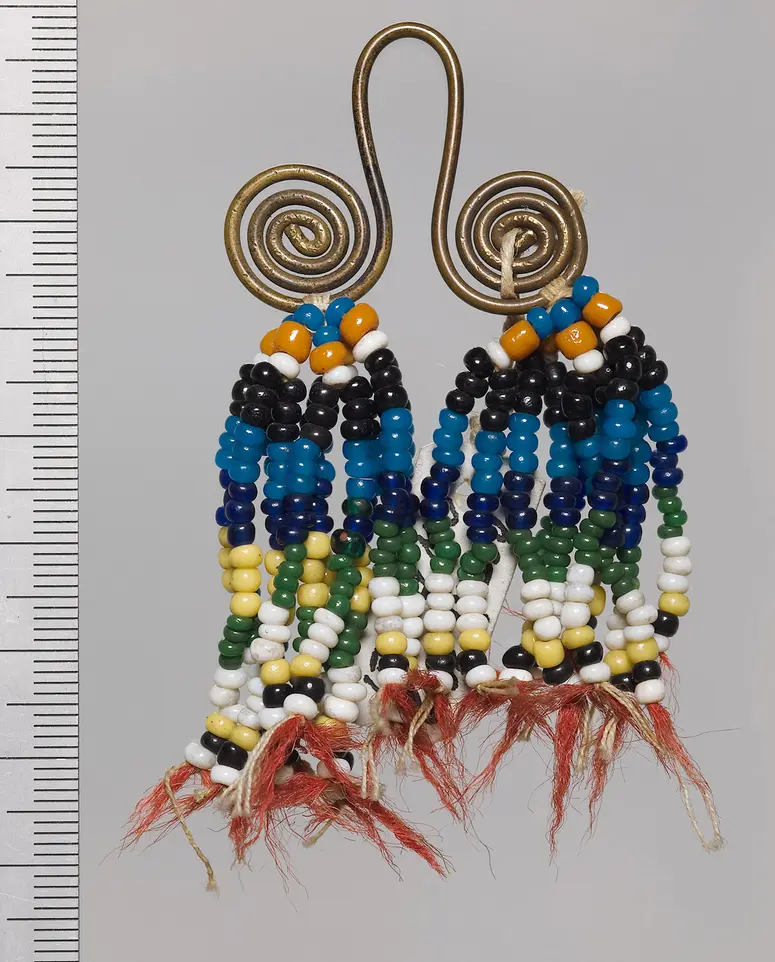 Stirnschmuck