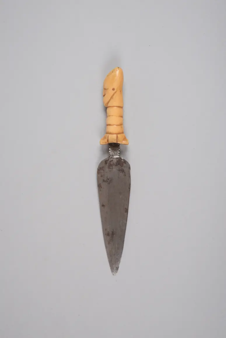 Knife