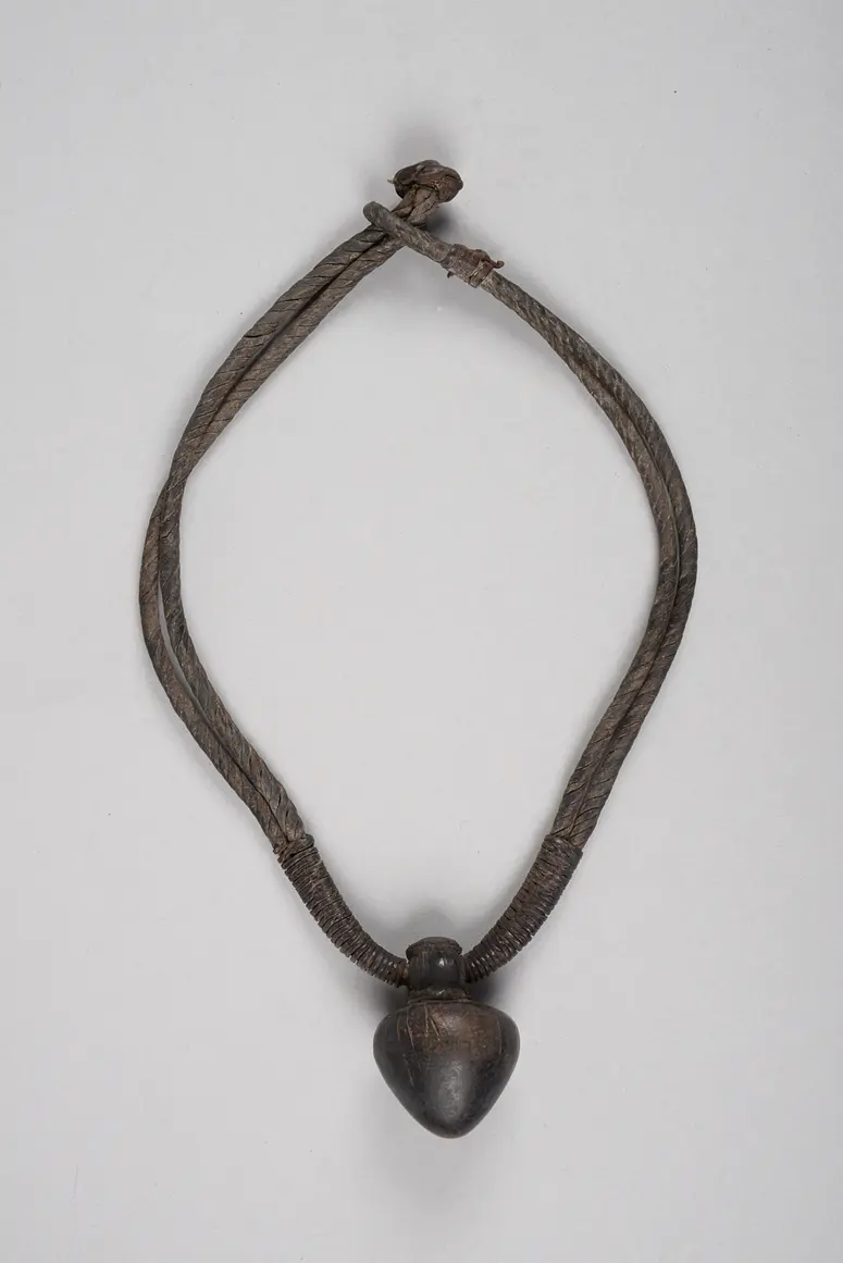 Kette mit Koransuren (Amulett)
