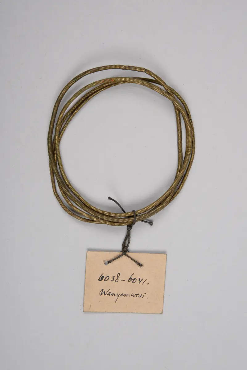 Armbänder (6.038 - 6.041)