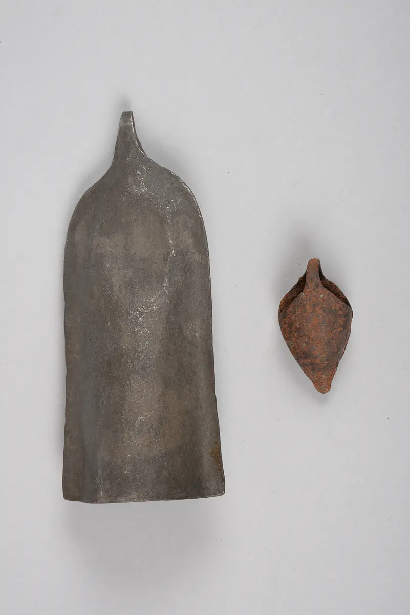 Glocke und Schelle