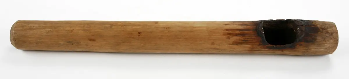Opium pipe