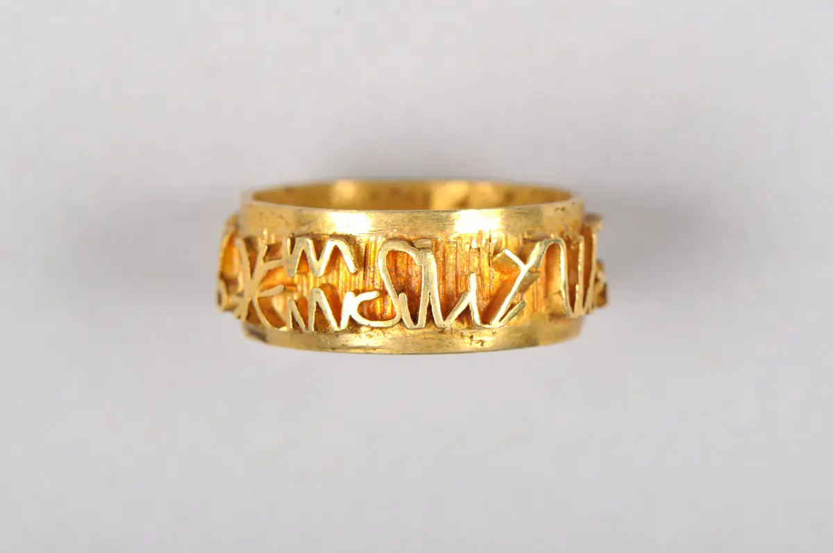 Fingerring