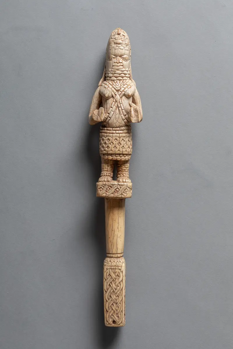 Elfenbeinstab mit Königinmutter (Iyoba)