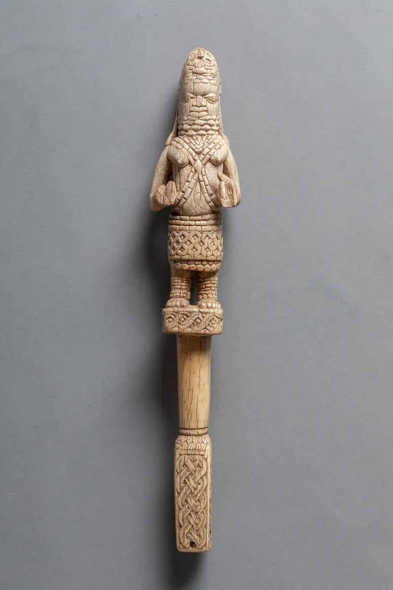 Elfenbeinstab mit Königinmutter (Iyoba)