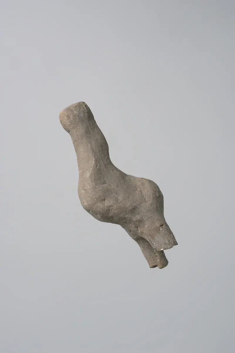 Lehmfigur: Menschliche Figur