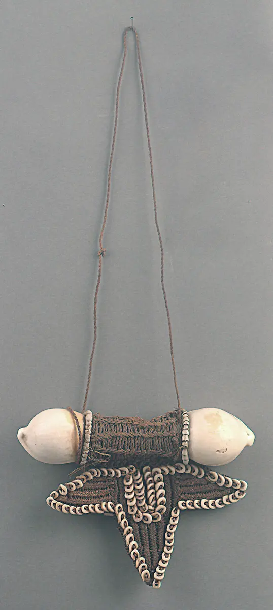 Brustschmuck