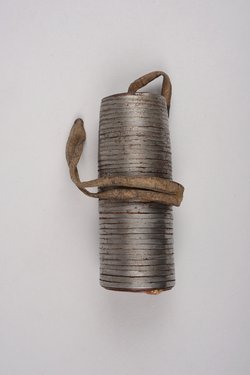 Behälter