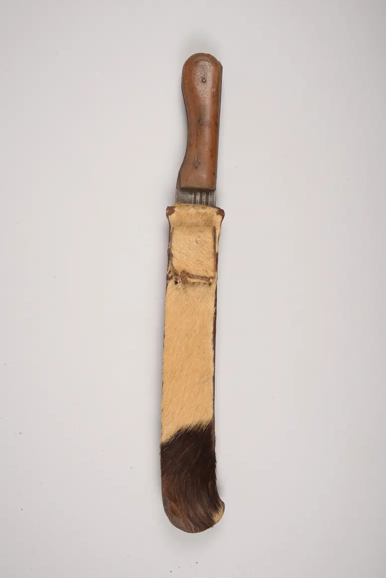 Messer mit Scheide