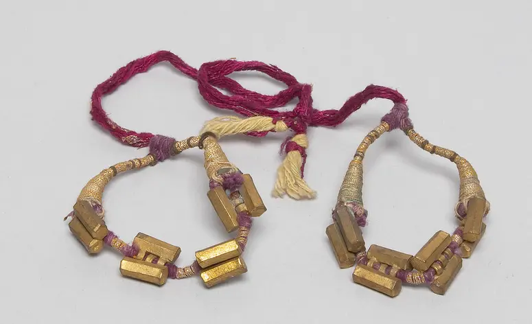Armschmuck