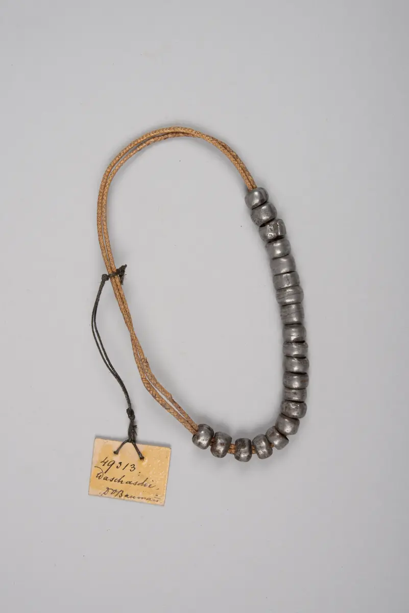 Beinschmuck für Jäger