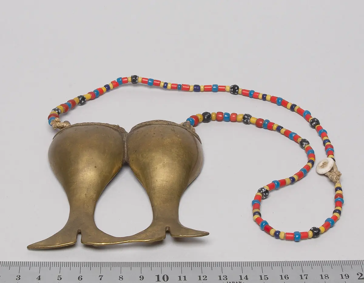 Brustschmuck