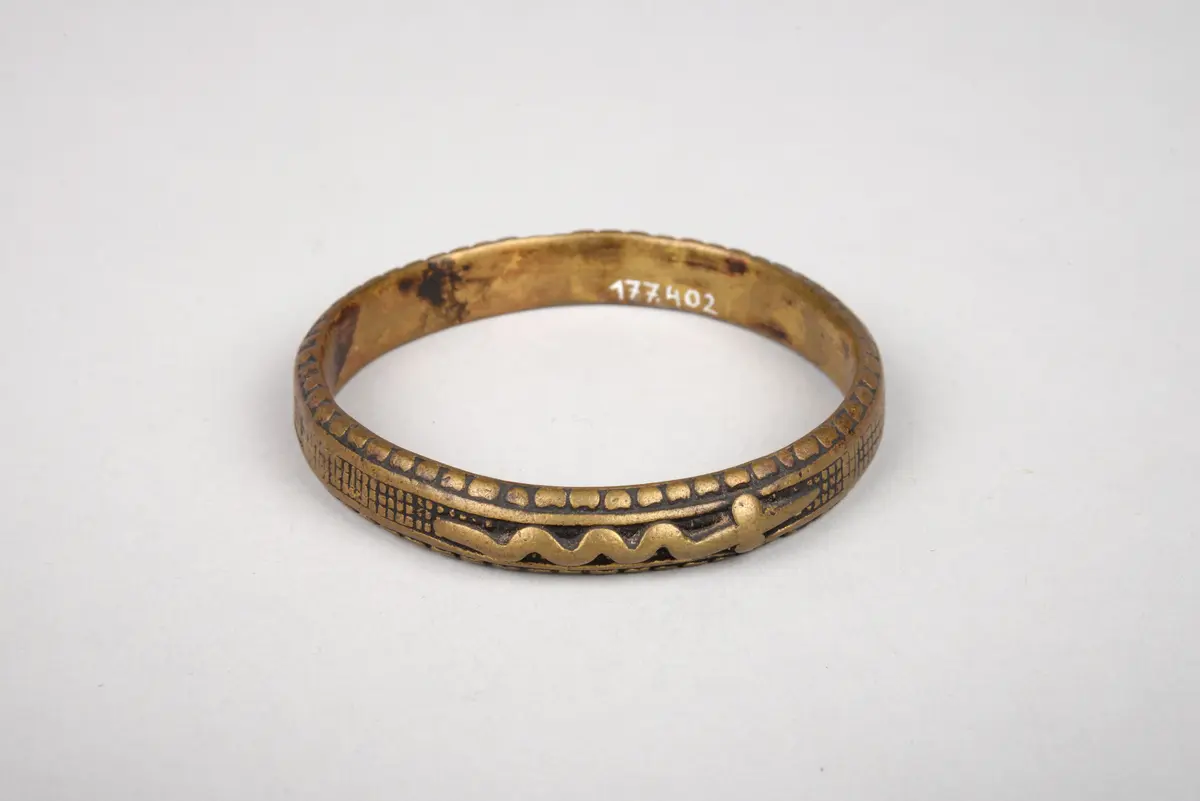 Armband einer verheirateten Frau