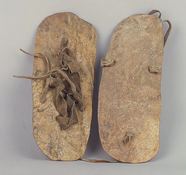 Paar Sandalen