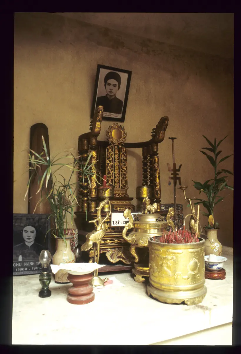 Ahnenaltar