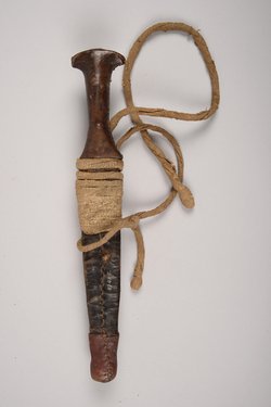 Messer mit Scheide