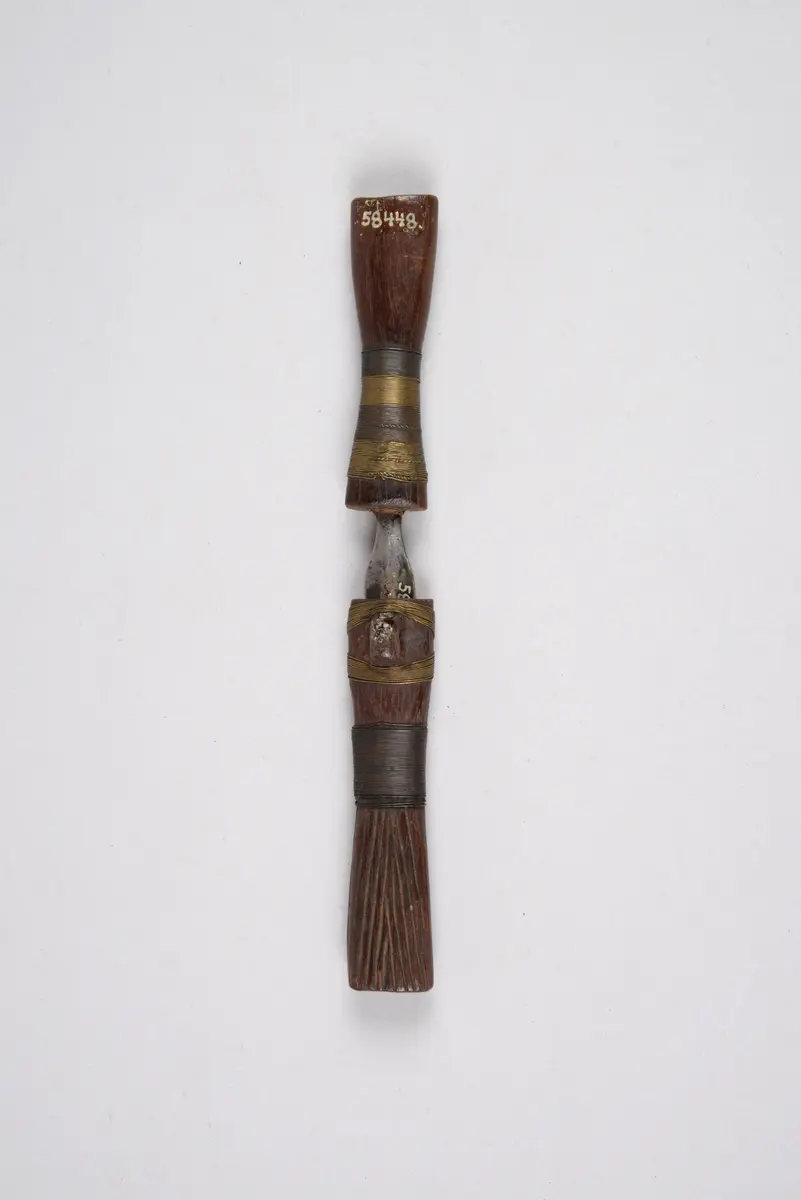 Messer mit Scheide