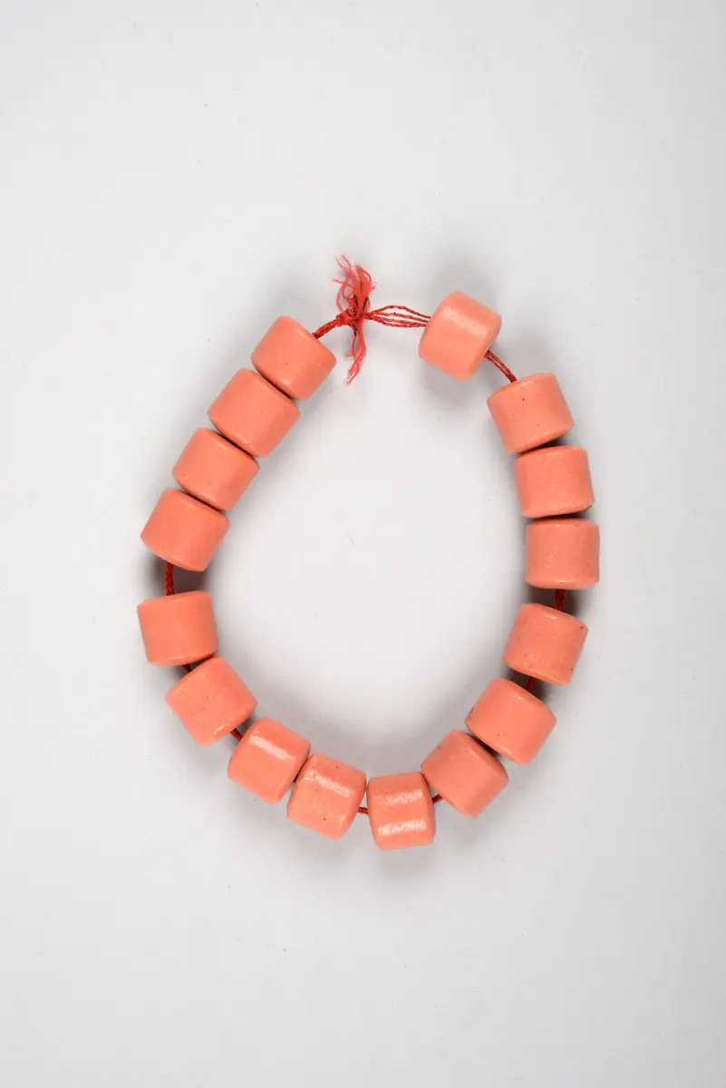 Armband aus Korallenimitat (Set mit Halskette 179.988 a und Armband 179.988 c)