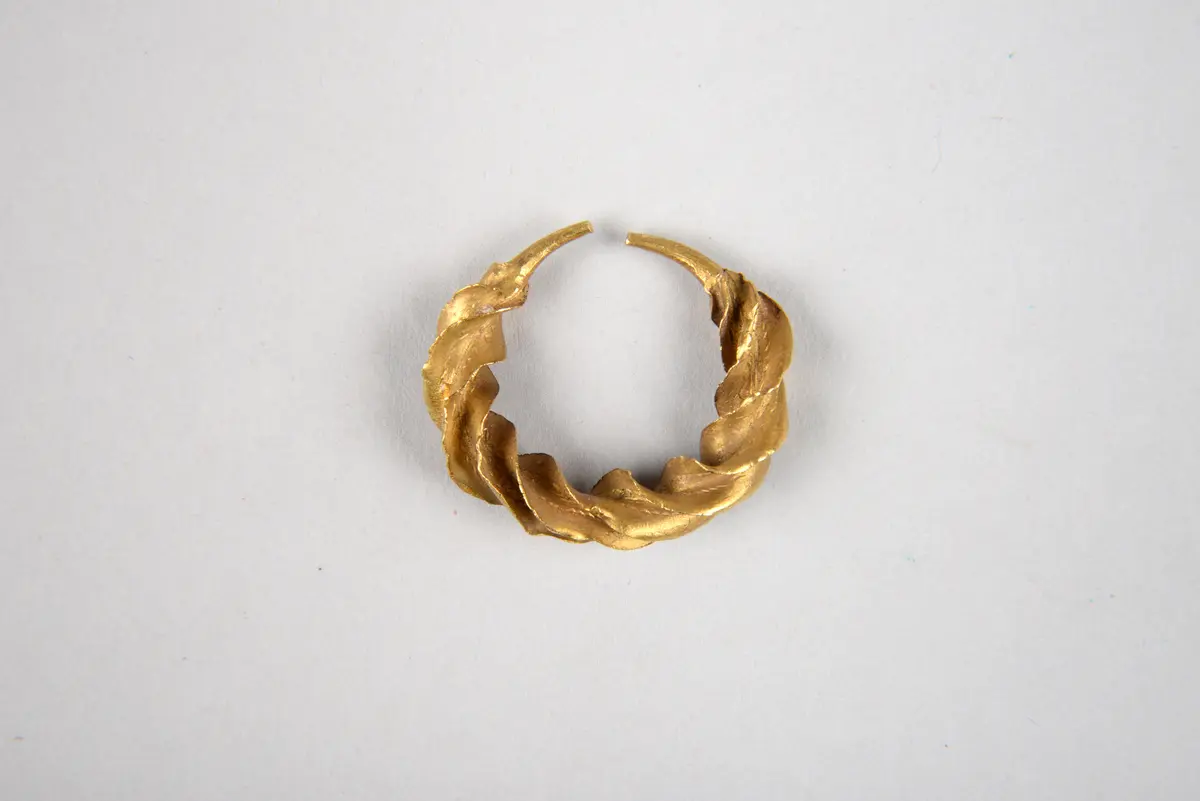 Earring