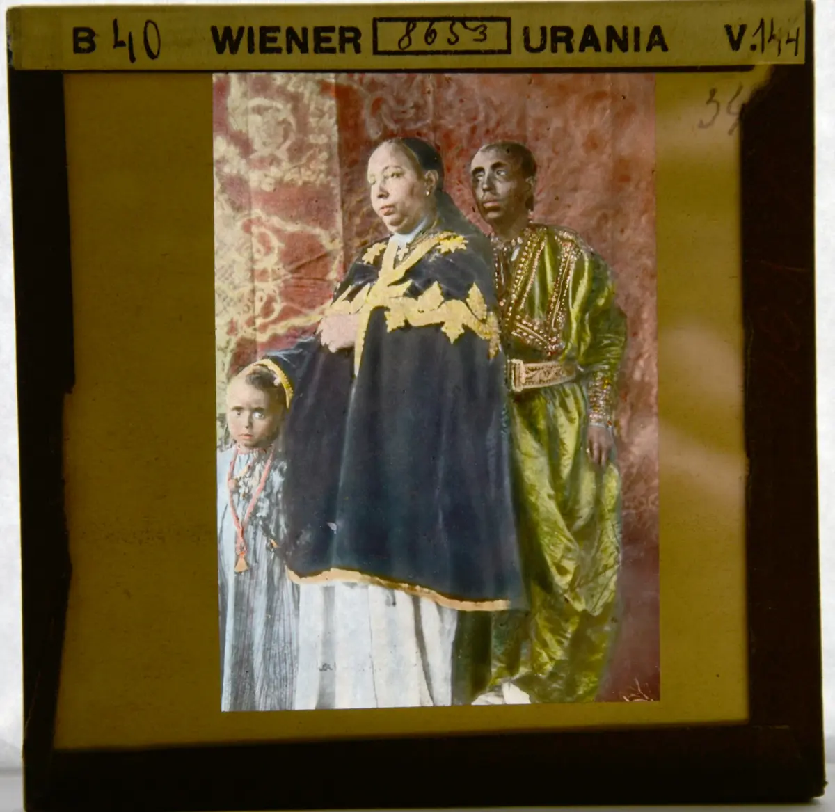 Seine Gemahlin Taitu