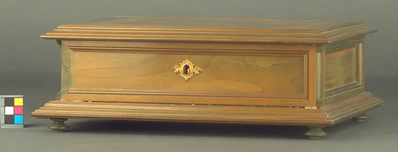 Holzkasette