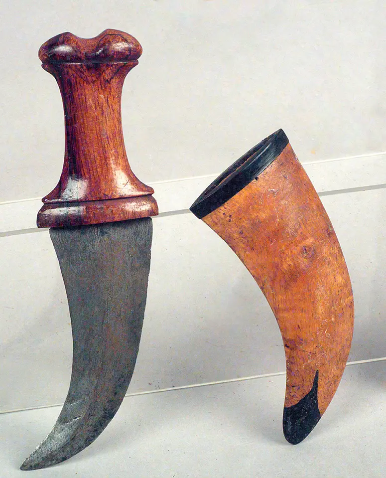Dagger with scabbard